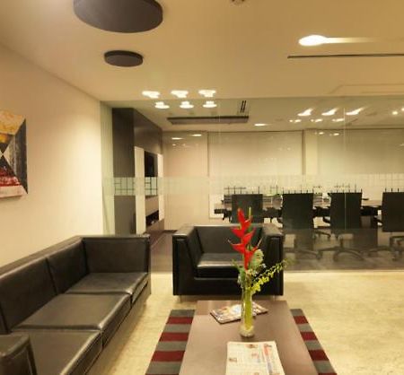 24 Tech Hotel Bengaluru Kültér fotó