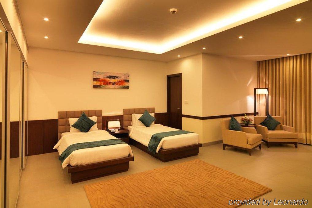 24 Tech Hotel Bengaluru Kültér fotó