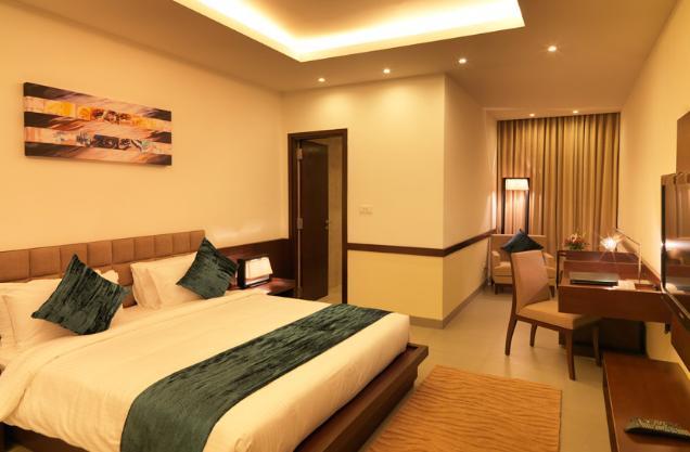 24 Tech Hotel Bengaluru Kültér fotó