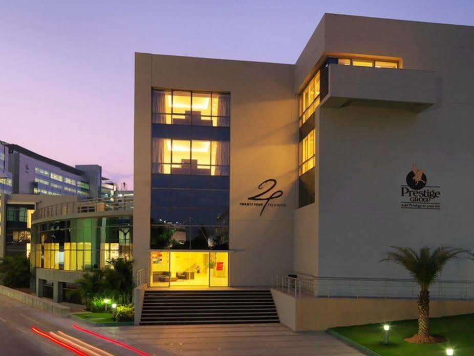 24 Tech Hotel Bengaluru Kültér fotó